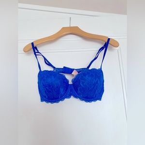 36B Victoria’s Secret Pink electric blue lace push-up bra